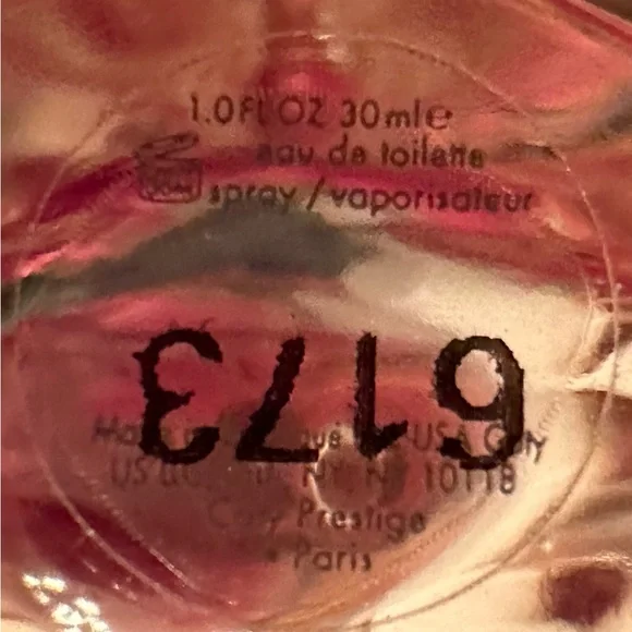 Vera Wang Princess Perfume 1 fl oz (3/4 of a bottle) - Picture 3 of 4